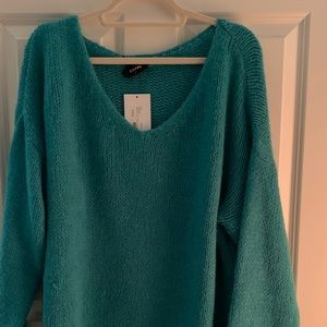 Brand new sweater-bright green